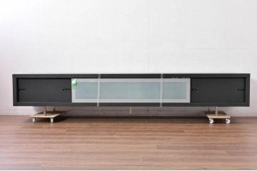 中古　美品　高級品　ACTUS(アクタス)取扱い　Poliform(ポリフォーム)社　モダンデザイン　幅2.7メートルの特大テレビボード(シアターボード、ローボード)(定価約85万円)(R-084410)