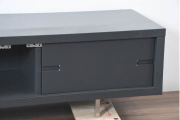 中古　美品　高級品　ACTUS(アクタス)取扱い　Poliform(ポリフォーム)社　モダンデザイン　幅2.7メートルの特大テレビボード(シアターボード、ローボード)(定価約85万円)(R-084410)