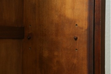 和製アンティーク　昭和レトロ　樺(カバ)材　意匠にこだわりを感じる作りの良い本箱　(R-084413)