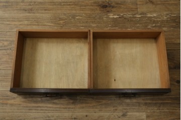和製アンティーク　昭和レトロ　樺(カバ)材　意匠にこだわりを感じる作りの良い本箱　(R-084413)