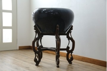 中国　唐木台付き　職人技が光る!美しい海鼠釉(なまこゆう)の特大火鉢　(R-084415)