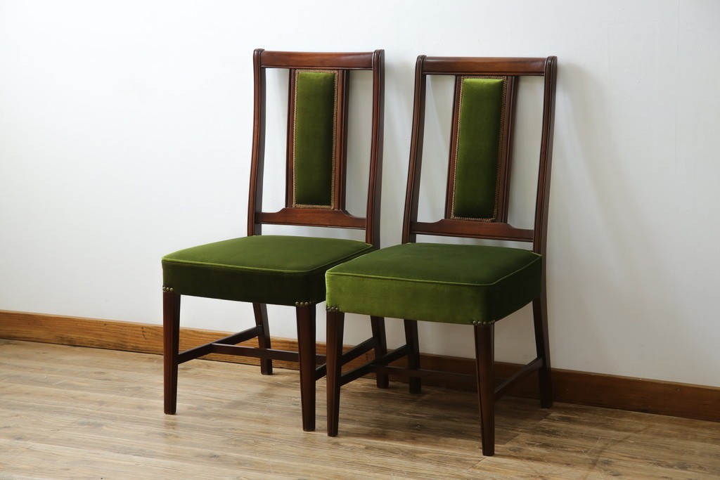 中古　美品　神戸洋家具　メープル不二屋　上品な佇まいが魅力的なダイニングチェア2脚セット　(R-084420)