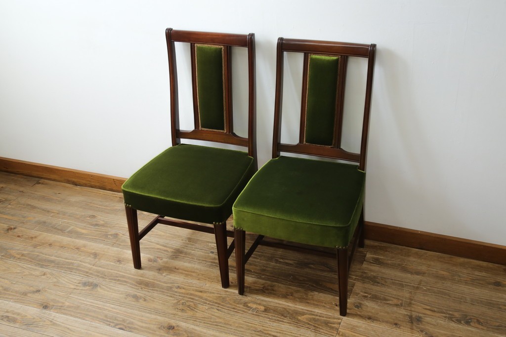 中古　美品　神戸洋家具　メープル不二屋　上品な佇まいが魅力的なダイニングチェア2脚セット　(R-084420)