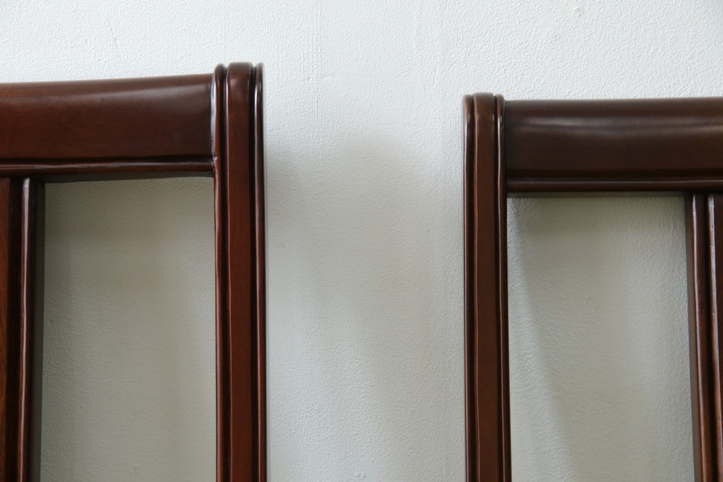 中古　美品　神戸洋家具　メープル不二屋　上品な佇まいが魅力的なダイニングチェア2脚セット　(R-084420)