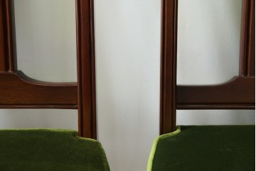 中古　美品　神戸洋家具　メープル不二屋　上品な佇まいが魅力的なダイニングチェア2脚セット　(R-084420)