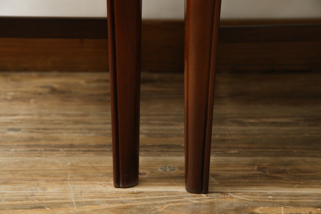 中古　美品　神戸洋家具　メープル不二屋　上品な佇まいが魅力的なダイニングチェア2脚セット　(R-084420)