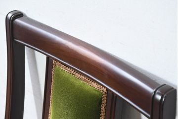 中古　神戸洋家具　メープル不二屋　上品な佇まいが魅力的なアームチェア2脚セット(ダイニングチェア、椅子、イス、ばら売り可能)(R-084421)