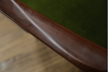 中古　神戸洋家具　メープル不二屋　上品な佇まいが魅力的なアームチェア2脚セット　(R-084421)