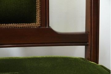 中古　神戸洋家具　メープル不二屋　上品な佇まいが魅力的なアームチェア2脚セット　(R-084421)