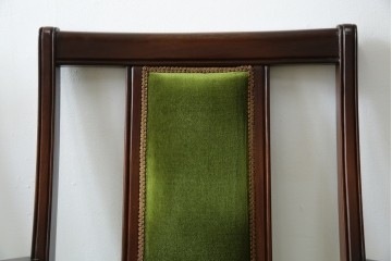 中古　神戸洋家具　メープル不二屋　上品な佇まいが魅力的なアームチェア2脚セット　(R-084421)