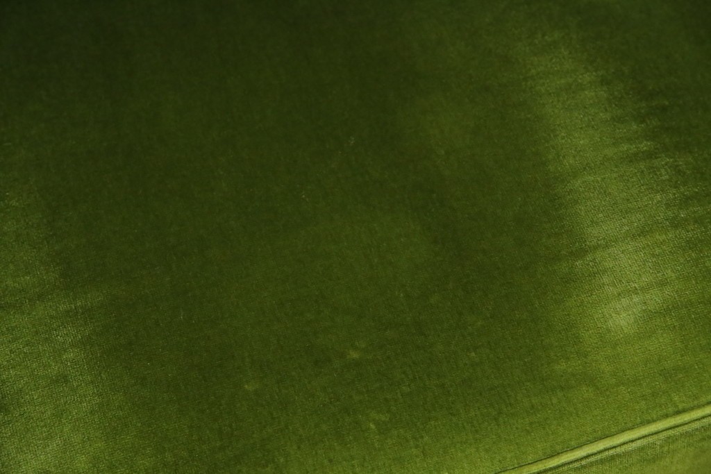 中古　神戸洋家具　メープル不二屋　上品な佇まいが魅力的なアームチェア2脚セット　(R-084421)