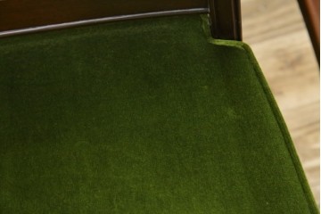 中古　神戸洋家具　メープル不二屋　上品な佇まいが魅力的なアームチェア2脚セット　(R-084421)