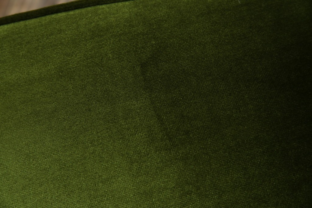 中古　神戸洋家具　メープル不二屋　上品な佇まいが魅力的なアームチェア2脚セット　(R-084421)