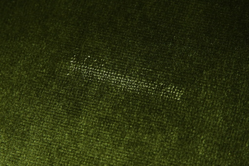 中古　神戸洋家具　メープル不二屋　上品な佇まいが魅力的なアームチェア2脚セット　(R-084421)