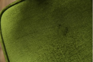 中古　神戸洋家具　メープル不二屋　上品な佇まいが魅力的なアームチェア2脚セット　(R-084421)