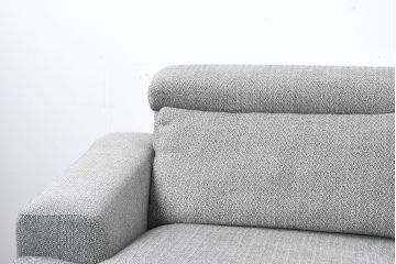 中古　美品　展示品　BoConcept(ボーコンセプト)　ヘッドレストの高さ調節可能　モダンで落ち着いた雰囲気の3人掛けソファ(2人掛け、3P、2P、L字型ソファ、カウチソファ、コーナーソファ、北欧)(定価約70万円)(R-084422)