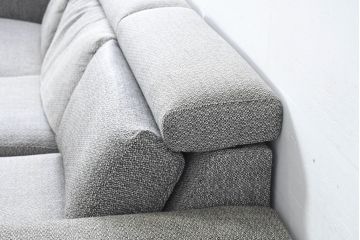 中古　美品　展示品　BoConcept(ボーコンセプト)　ヘッドレストの高さ調節可能　モダンで落ち着いた雰囲気の3人掛けソファ(2人掛け、3P、2P、L字型ソファ、カウチソファ、コーナーソファ、北欧)(定価約70万円)(R-084422)