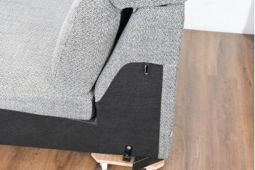 中古　美品　展示品　BoConcept(ボーコンセプト)　ヘッドレストの高さ調節可能　モダンで落ち着いた雰囲気の3人掛けソファ(2人掛け、3P、2P、L字型ソファ、カウチソファ、コーナーソファ、北欧)(定価約70万円)(R-084422)