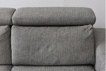 中古　美品　展示品　BoConcept(ボーコンセプト)　ヘッドレストの高さ調節可能　モダンで落ち着いた雰囲気の3人掛けソファ(2人掛け、3P、2P、L字型ソファ、カウチソファ、コーナーソファ、北欧)(定価約70万円)(R-084422)