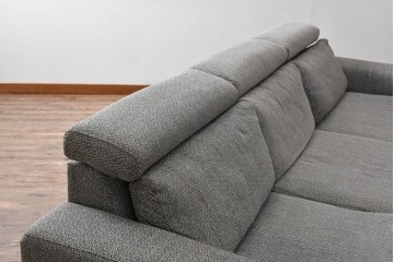 中古　美品　展示品　BoConcept(ボーコンセプト)　ヘッドレストの高さ調節可能　モダンで落ち着いた雰囲気の3人掛けソファ(2人掛け、3P、2P、L字型ソファ、カウチソファ、コーナーソファ、北欧)(定価約70万円)(R-084422)