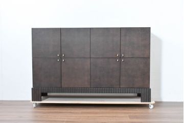 中古　美品　展示品　AIDEC(アイデック)　スタイリッシュなモダンデザインがお洒落なサイドボード(収納棚、戸棚、リビングボード、キャビネット)(定価約33万円)(R-084424)