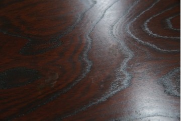 中古　美品　岩谷堂箪笥　くっきりとした杢目と立派な金具が全体を引き締め高級感を放つ観音扉付き着物箪笥　(R-084425)