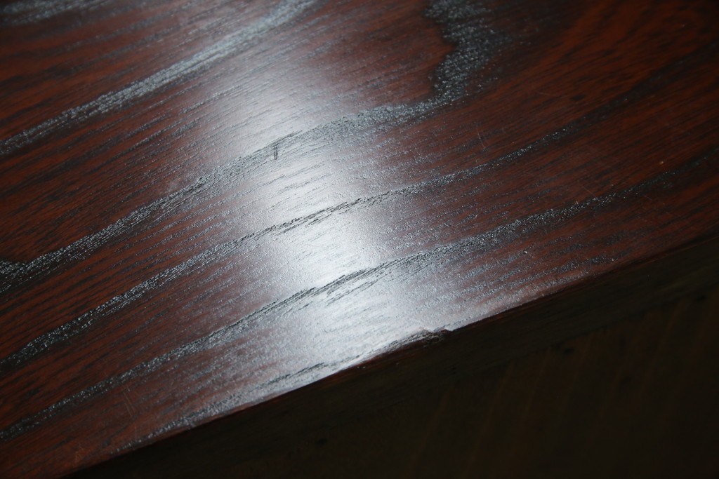 中古　美品　岩谷堂箪笥　くっきりとした杢目と立派な金具が全体を引き締め高級感を放つ観音扉付き着物箪笥　(R-084425)