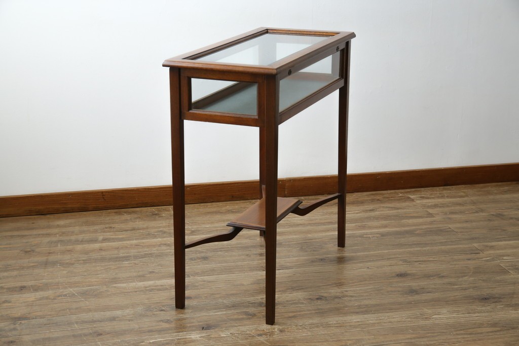 イギリスビンテージ　マホガニー材　象嵌入り　美しさと機能性を兼ね備えた魅せる収納が叶う上開き扉付きショーケース　(R-084426)