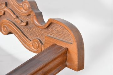 中古　美品　イタリア輸入家具　獅子の彫刻が映える重厚な意匠のサヴォナローラチェア2脚セット(椅子、折りたたみチェア、イス、バラ売り可能)(R-084432)