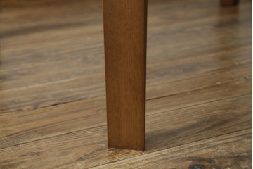 中古　藤栄(FUJIEI )　ペスコ(PESCO )　木の温もりとガラスの抜け感が魅力のラウンドテーブル　(R-084433)