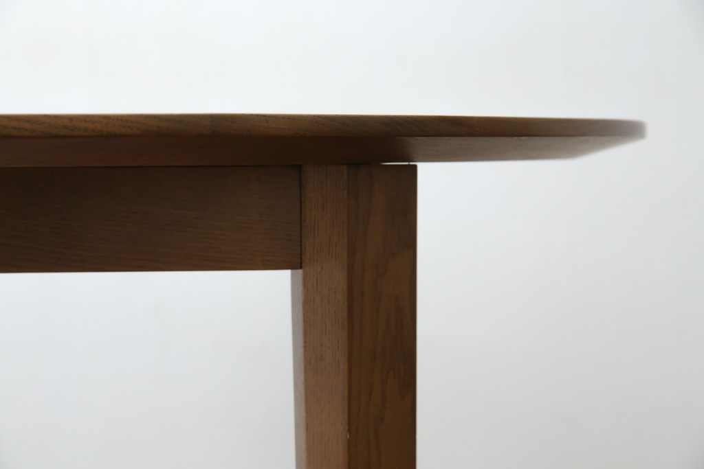 中古　藤栄(FUJIEI )　ペスコ(PESCO )　木の温もりとガラスの抜け感が魅力のラウンドテーブル　(R-084433)