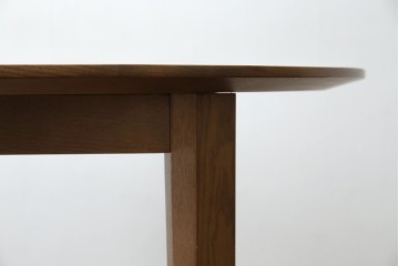 中古　藤栄(FUJIEI )　ペスコ(PESCO )　木の温もりとガラスの抜け感が魅力のラウンドテーブル　(R-084433)