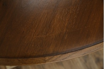 中古　藤栄(FUJIEI )　ペスコ(PESCO )　木の温もりとガラスの抜け感が魅力のラウンドテーブル　(R-084433)