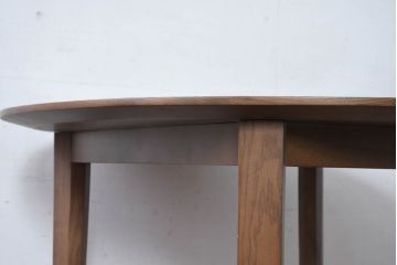 中古　藤栄(FUJIEI )　ペスコ(PESCO )　木の温もりとガラスの抜け感が魅力のラウンドテーブル(ダイニングテーブル、2人用、4人用、2人掛け、4人掛け、作業台、丸テーブル)(R-084433)