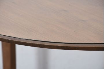 中古　藤栄(FUJIEI )　ペスコ(PESCO )　木の温もりとガラスの抜け感が魅力のラウンドテーブル(ダイニングテーブル、2人用、4人用、2人掛け、4人掛け、作業台、丸テーブル)(R-084433)