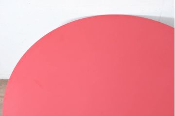 和製ビンテージ　ADAL(アダル)　レッドカラーがアクセント!放射状に伸びるレッグがオブジェのようなリンクテーブル(ダイニングテーブル、2人用、4人用、2人掛け、4人掛け、作業台、丸テーブル、ラウンドテーブル、ヴィンテージ)(定価約20万円)(R-084434)