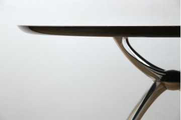 和製ビンテージ　ADAL(アダル)　レッドカラーがアクセント!放射状に伸びるレッグがオブジェのようなリンクテーブル　定価約20万円　(R-084434)