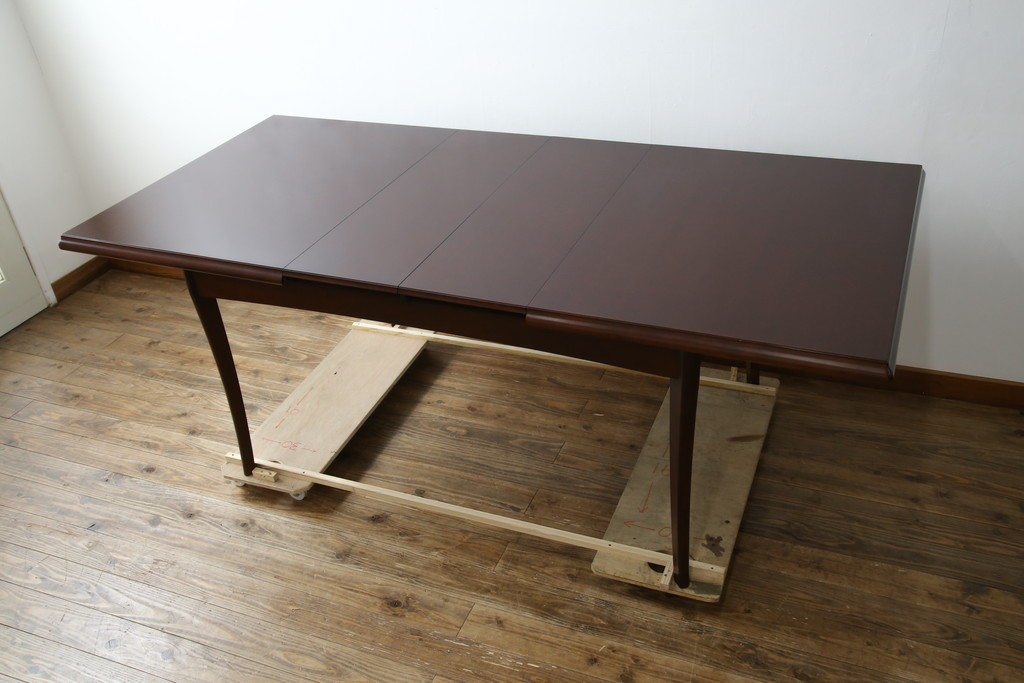 中古　美品　神戸洋家具　メープル不二屋　上品なカラーが高級感を醸し出すエクステンションテーブル　(R-084435)