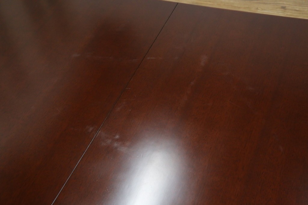 中古　美品　神戸洋家具　メープル不二屋　上品なカラーが高級感を醸し出すエクステンションテーブル　(R-084435)