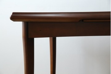 中古　美品　神戸洋家具　メープル不二屋　上品なカラーが高級感を醸し出すエクステンションテーブル　(R-084435)