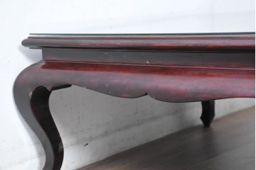 中古　美品!!　ベトナム民芸家具　工芸品　見ごたえのある精彩な細工が目を引くガラス天板の座卓(ローテーブル、センターテーブル、リビングテーブル)(R-084437)