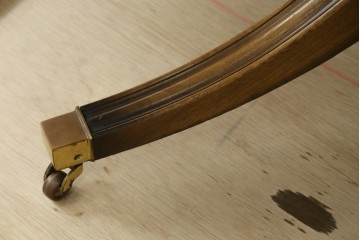 中古　美品　イギリス　高級ブランド　RACKSTRAW(ラックストロー)　優雅な曲線を描く2本脚のデザインが美しいダイニングテーブル　定価約45万円　(R-084439)