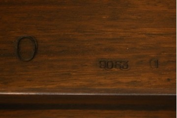 中古　美品　イギリス　高級ブランド　RACKSTRAW(ラックストロー)　優雅な曲線を描く2本脚のデザインが美しいダイニングテーブル　定価約45万円　(R-084439)