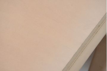 中古　美品　LYNN・HOLLYN(リン・ホーリン)　アンティーク調の可愛らしいデザインがおしゃれなダイニングテーブル(4人掛け、6人掛け、食卓、作業台、机)(R-084440)