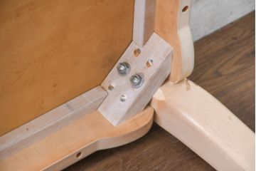 中古　美品　LYNN・HOLLYN(リン・ホーリン)　アンティーク調の可愛らしいデザインがおしゃれなダイニングテーブル(4人掛け、6人掛け、食卓、作業台、机)(R-084440)