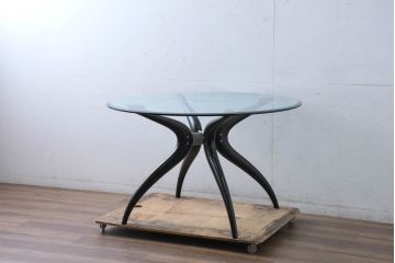 中古　美品　イタリア製　ポラダ(porada)　芸術品のような独特のデザインが魅力のダイニングテーブル(ガラステーブル、ラウンドテーブル、2人掛け、4人掛け)(定価約46万円)(R-084441)
