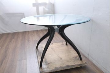 中古　美品　イタリア製　ポラダ(porada)　芸術品のような独特のデザインが魅力のダイニングテーブル(ガラステーブル、ラウンドテーブル、2人掛け、4人掛け)(定価約46万円)(R-084441)