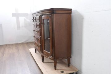 中古　超美品　maruni(マルニ木工)　ブリタニアシリーズ　135　英国クラシックの気品漂う収納力抜群のサイドボード(キュリオケース、戸棚、収納棚)(定価約108万円)(R-084443)