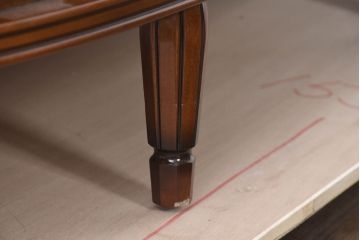 中古　超美品　maruni(マルニ木工)　ブリタニアシリーズ　135　英国クラシックの気品漂う収納力抜群のサイドボード(キュリオケース、戸棚、収納棚)(定価約108万円)(R-084443)