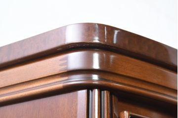 中古　超美品　maruni(マルニ木工)　ブリタニアシリーズ　135　英国クラシックの気品漂う収納力抜群のサイドボード(キュリオケース、戸棚、収納棚)(定価約108万円)(R-084443)